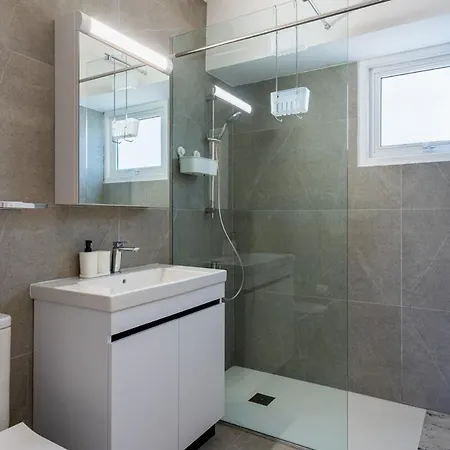 Apartment Mackenzie Larnaca